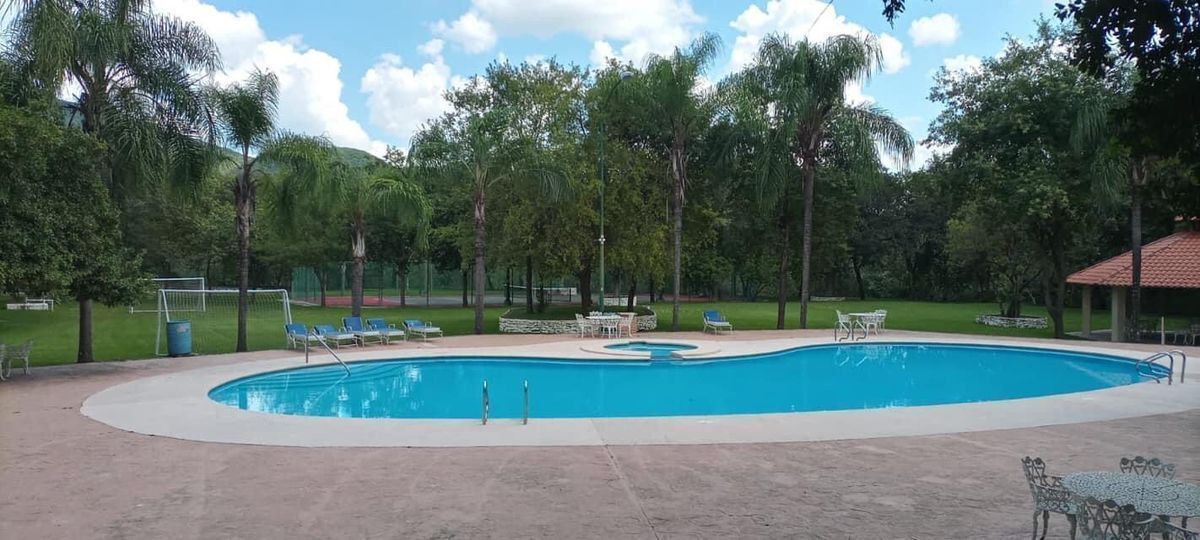 Residence in Santiago in private countryside, photo 1 of 3