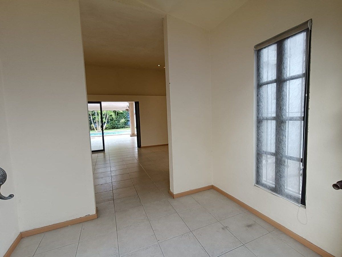 House in Gated Community in Sumiya, Jiutepec, photo 8 of 34