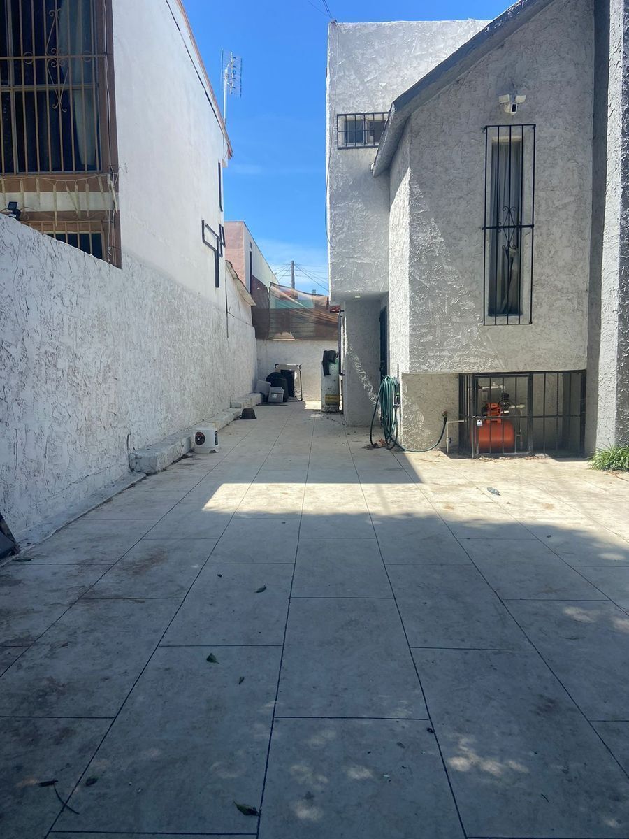 3 de 12