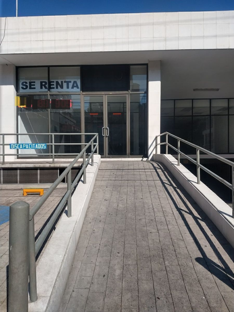 1 de 10: Local Comercial a pie de calle 
