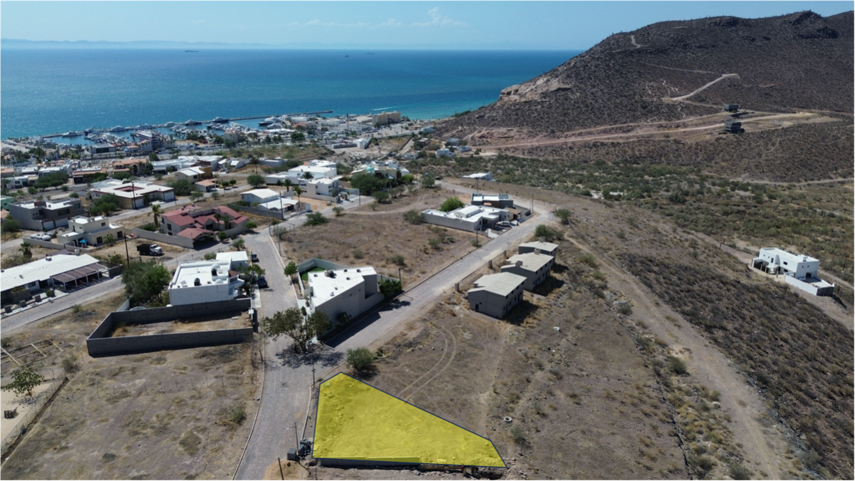 5 de 7: Vista a La MarinaPalmira y Bahia de La Paz