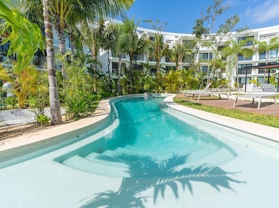 3 de 16: Alberca común 