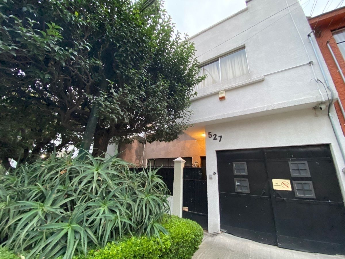 Casa en venta como terreno en Heriberto Frías, Narvarte Poniente