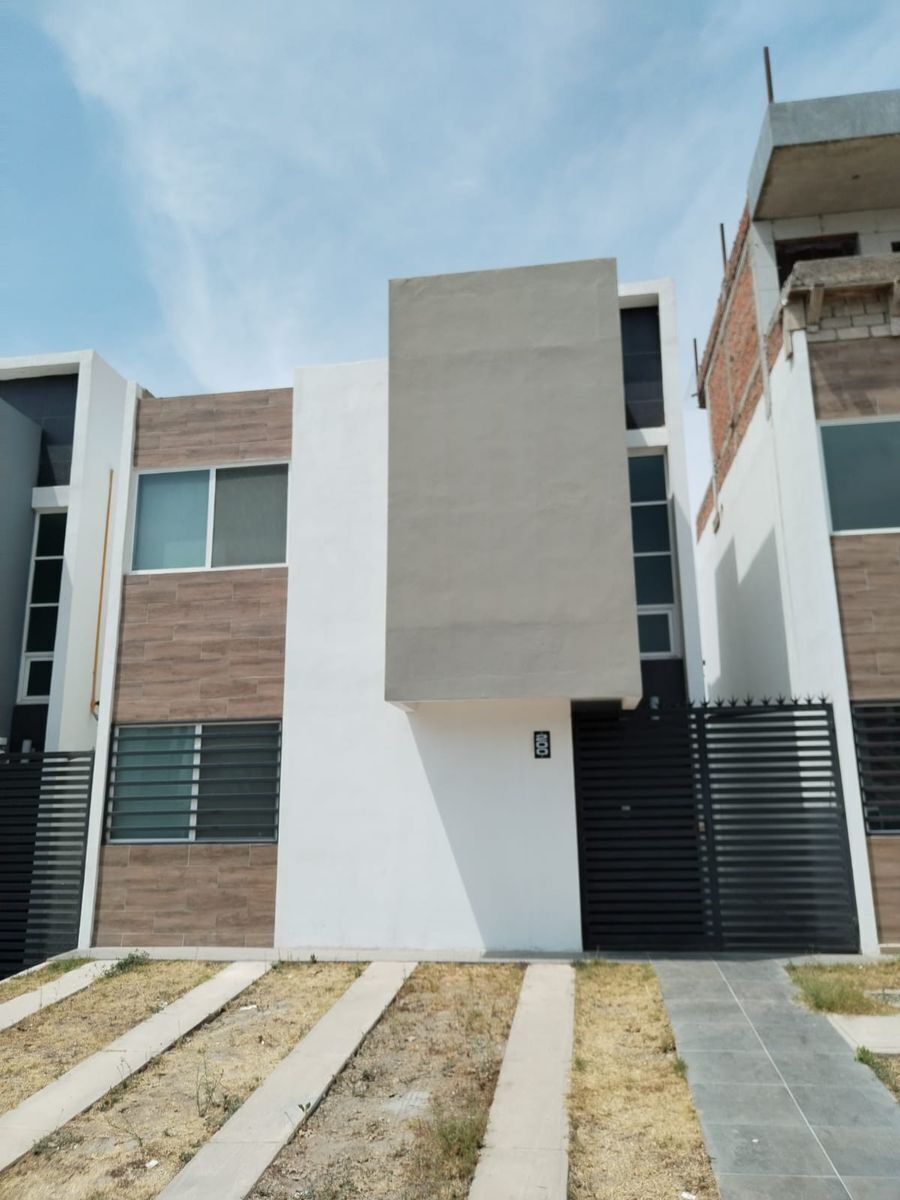 1 casas en renta en Avenida arbolada bosques de santa anita, Jalisco,  Mexico 