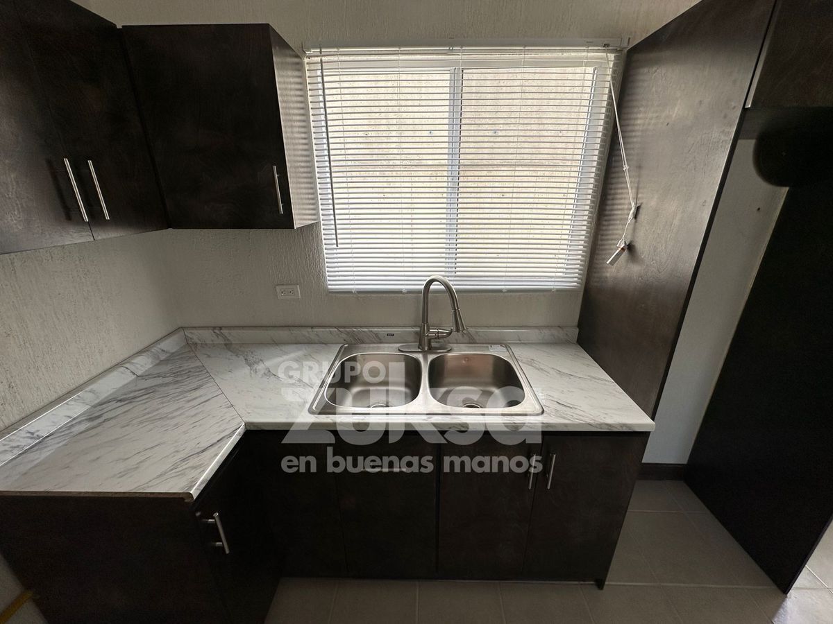 8 de 30