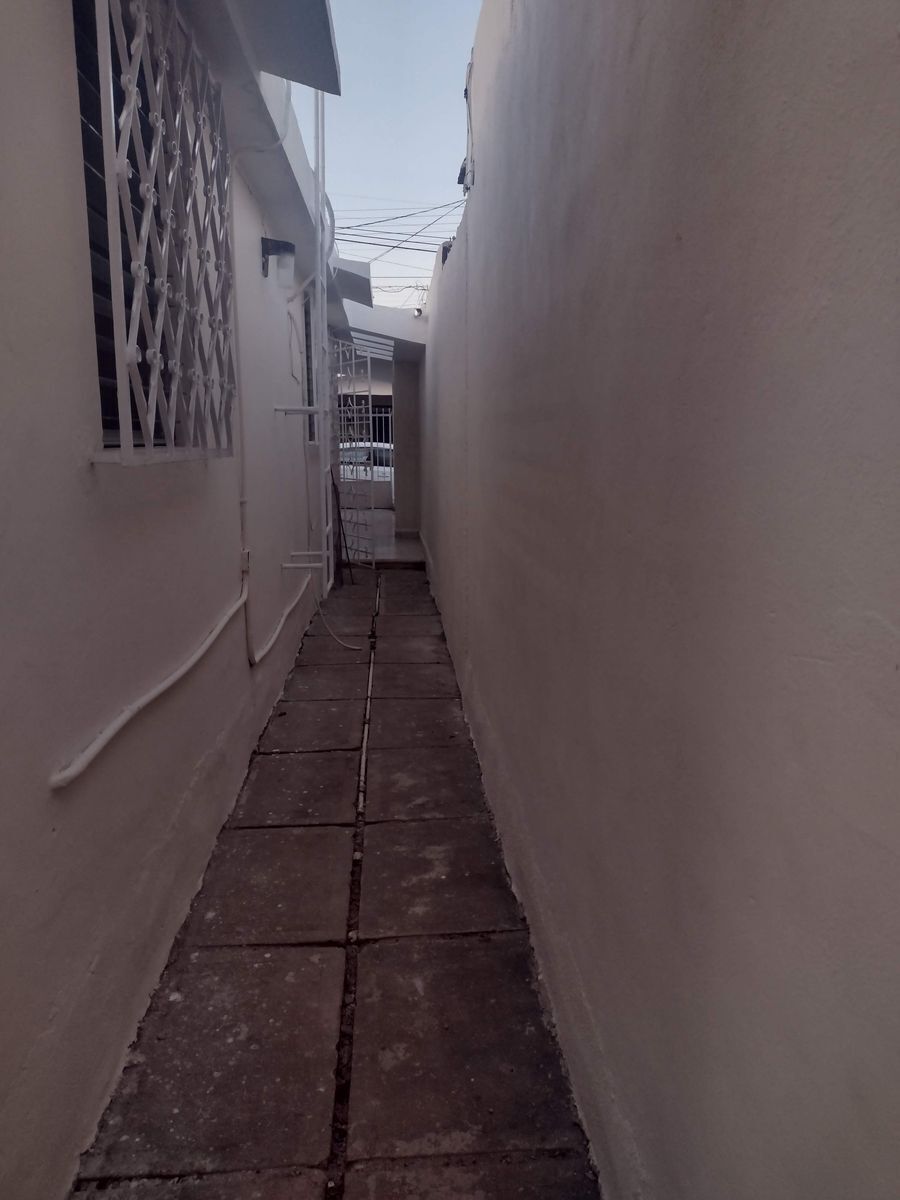 26 de 26: Pasillo de servicio