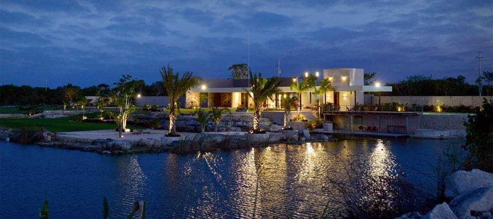 34 of 34: Vista Nocturna