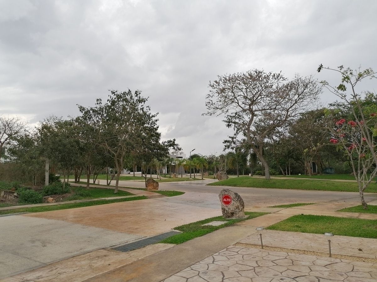 EN VENTA Terreno en esquina, Parque Natura. Mérida. | EasyBroker