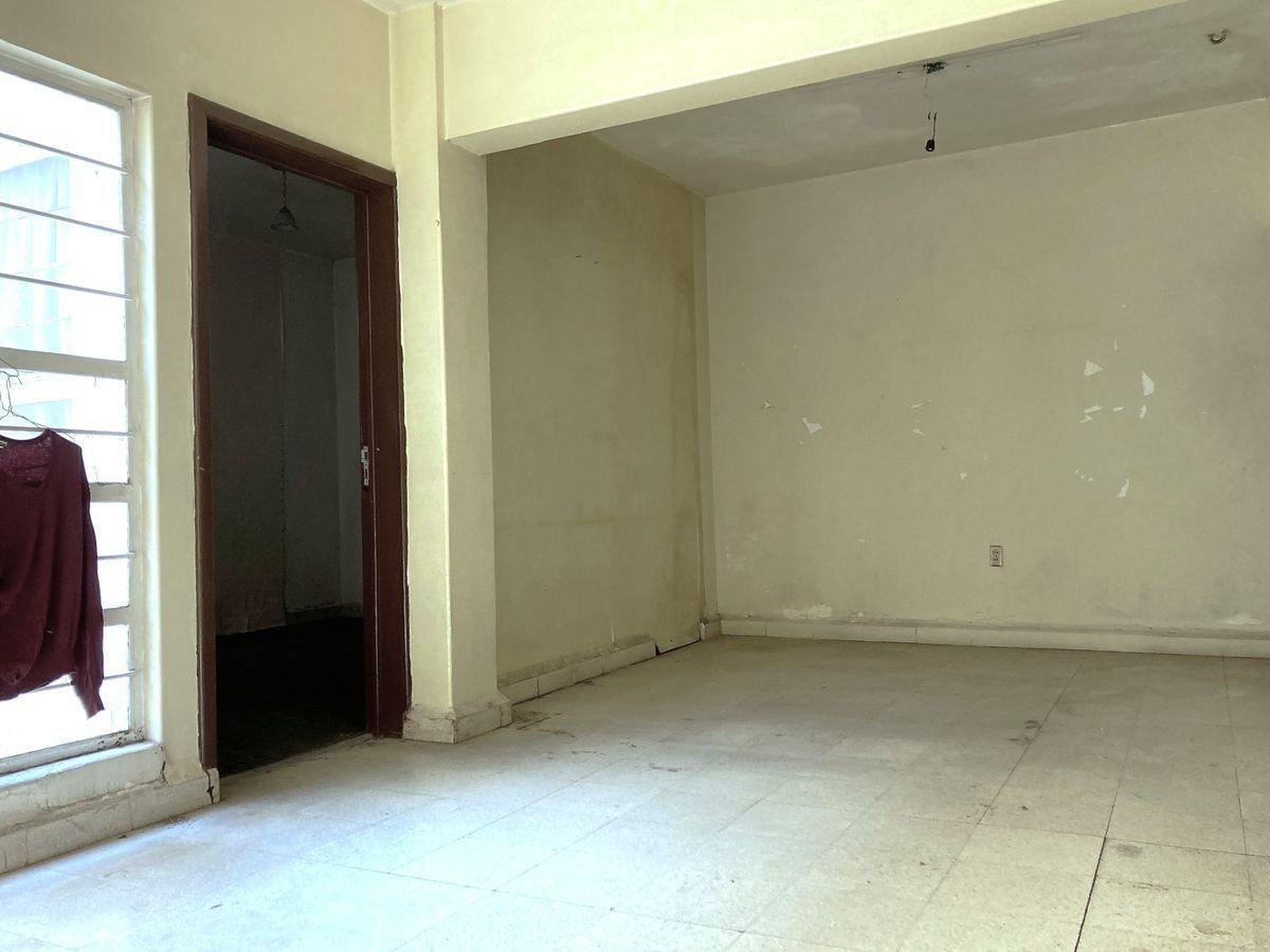 Casa en Venta para REMODELAR o Como Terreno Para Desarrolladores EasyBroker