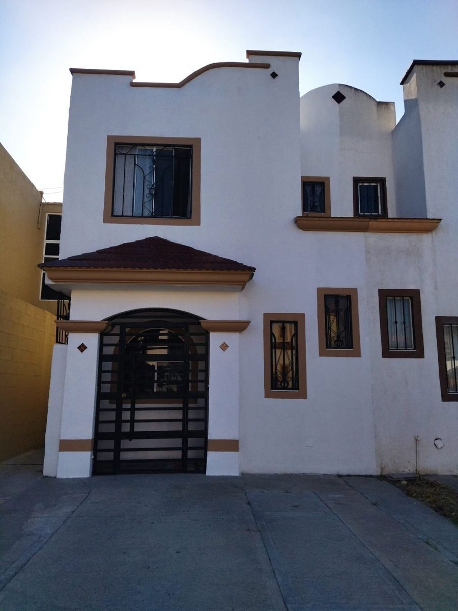 1 de 14: Fachada