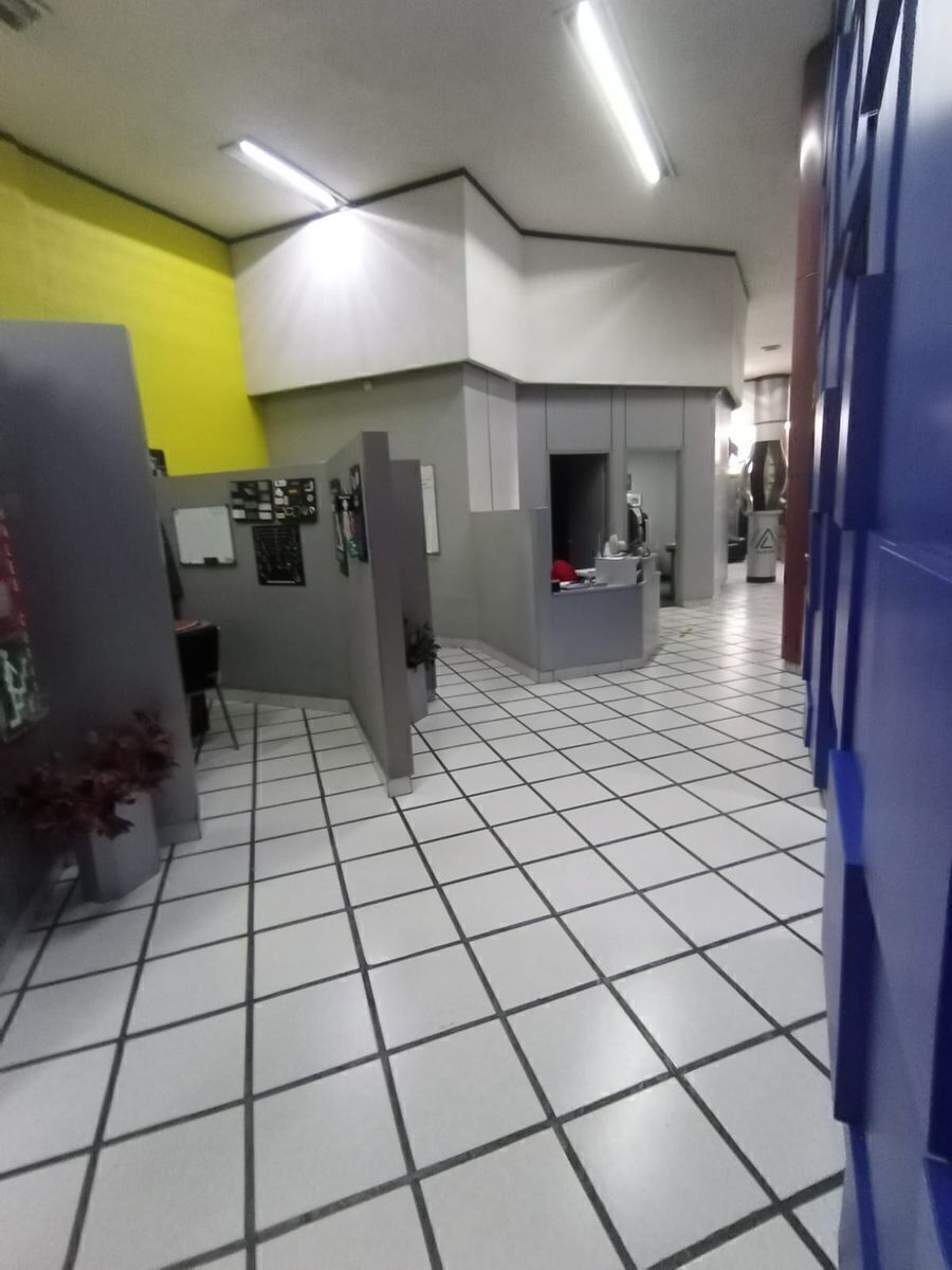 7 de 19: Oficinas multifuncionales para cualquier tipo de negocio. 