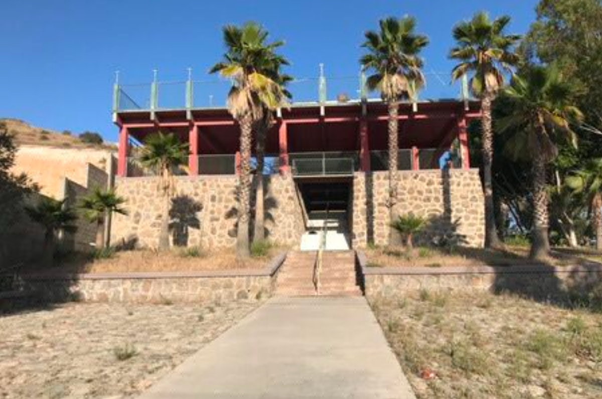 Terreno en Venta Frente Residencial Villa del Alamo