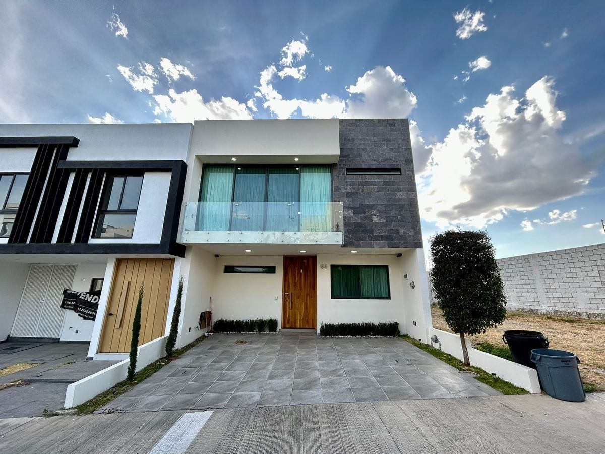 Casa En Venta En Valle Imperial, Zapopan, Jalisco