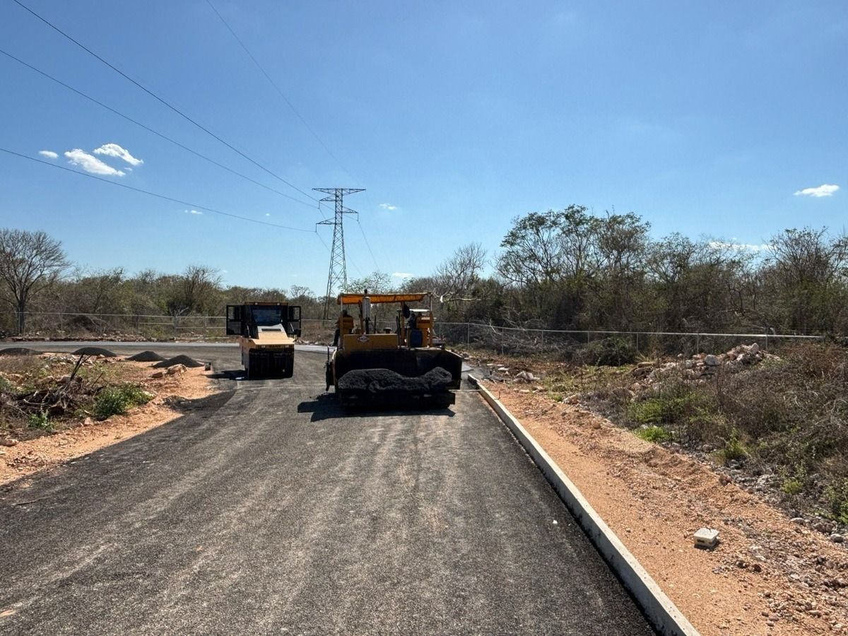 10 de 12: en proceso de pavimentación