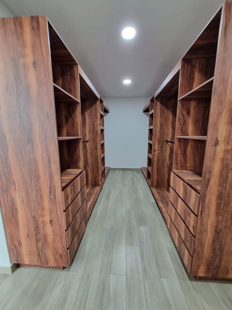 20 de 27: VESTIDOR EL Y ELLA