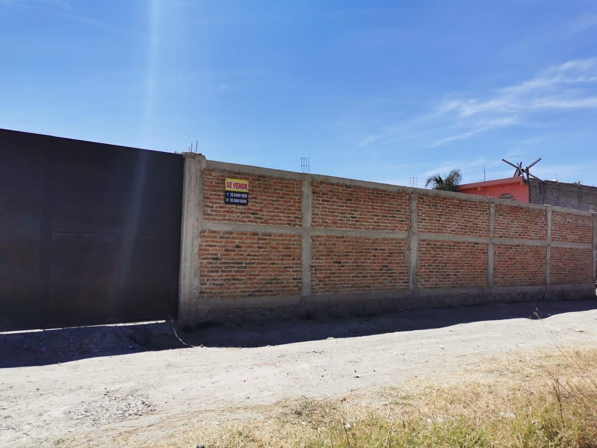 Terreno bardeado en Venta - foto 2