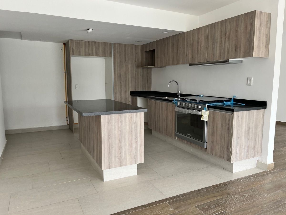 Rent Bosque Real apartment 3 bedrooms and storage, photo 1 of 28
