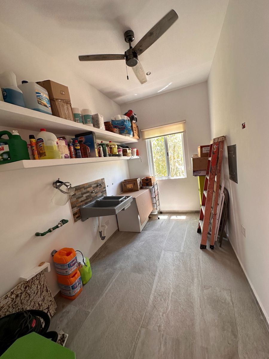 24 de 45: CUARTO DE LAVADO 