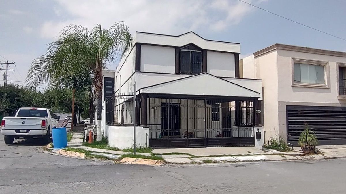 SE VENDE CASA FRACC. CERRADAS DE LINDA VISTA, GUADALUPE NL