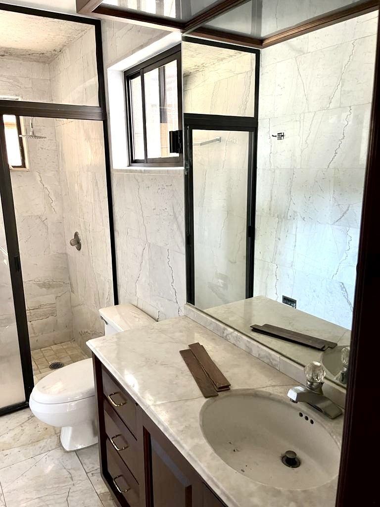 House in Gated Community in Bosque de las Lomas, Miguel Hidalgo, photo 9 of 12