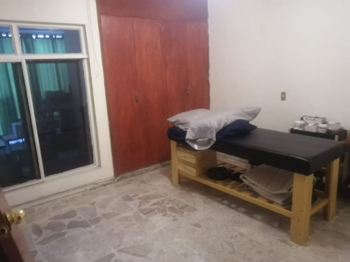 4 de 16: CUARTO PLANTA ALTA