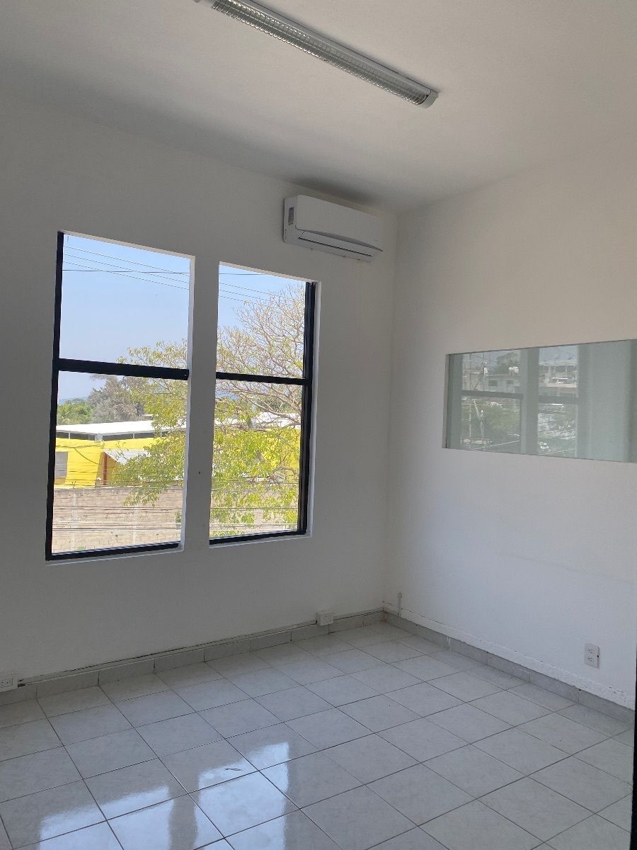 Office in Los Laguitos, Tuxtla Gutiérrez, photo 16 of 27