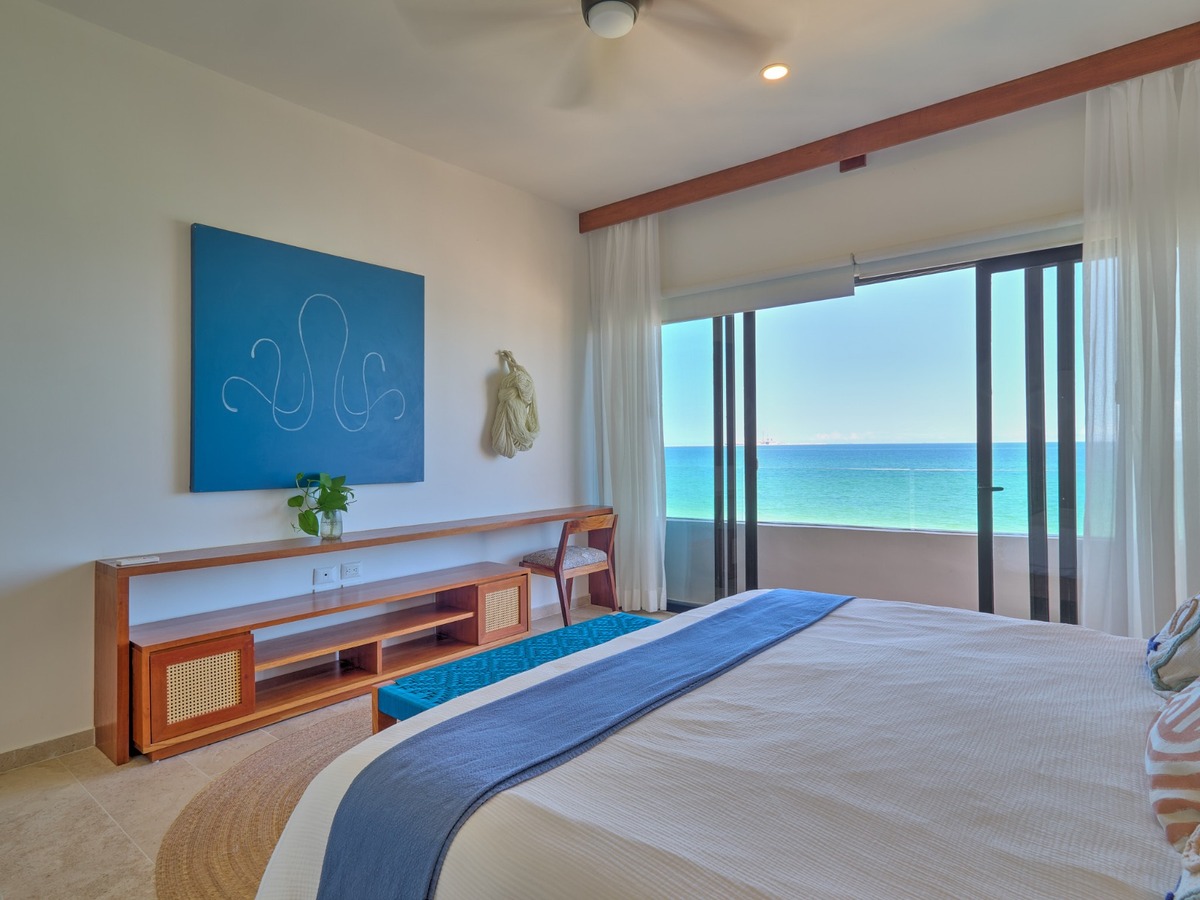 7 de 45: Habitación 1, es la principal con vista al mar