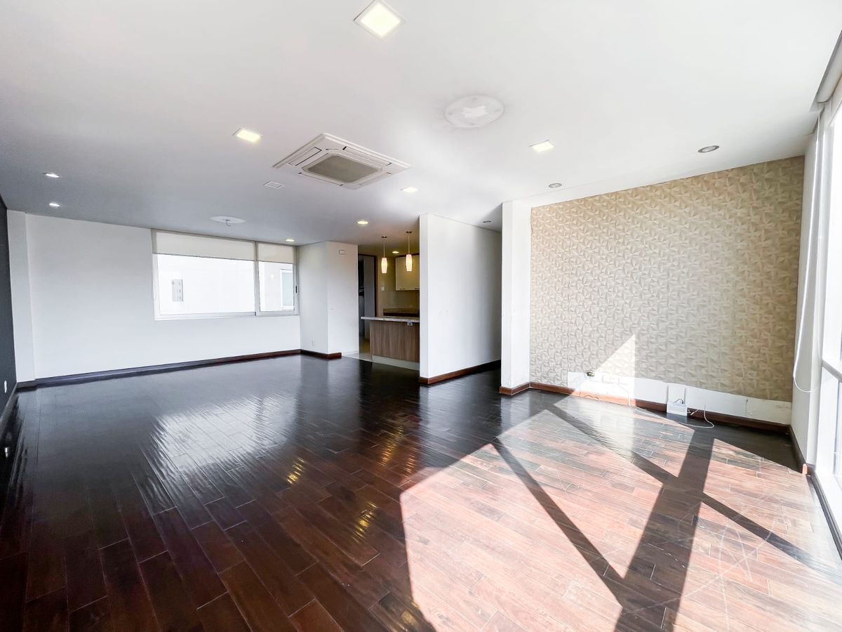 4 de 26: Área para sala/comedor