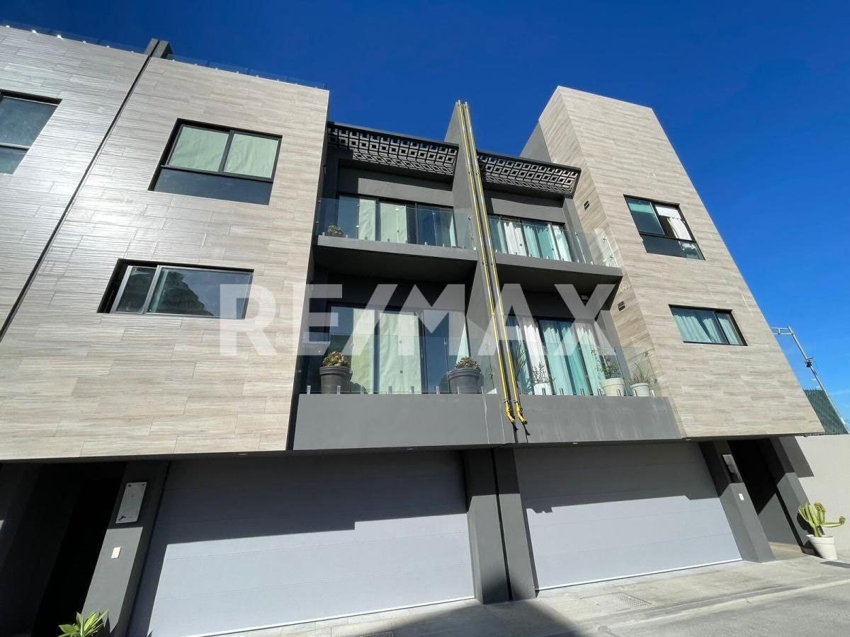 Casa en Venta en Uptown, Villa Colonial, Tijuana B.C.