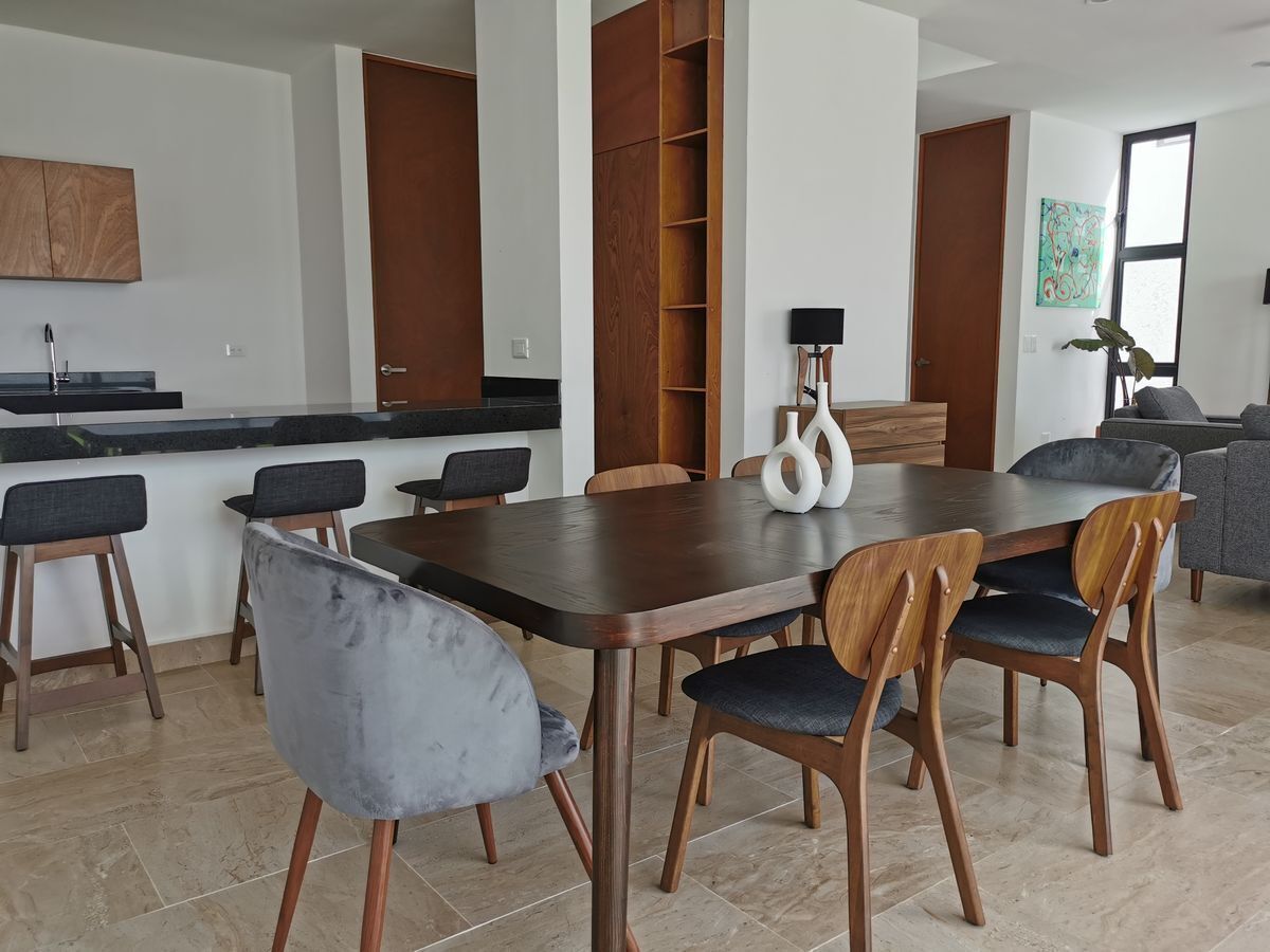 4 of 28: COMEDOR