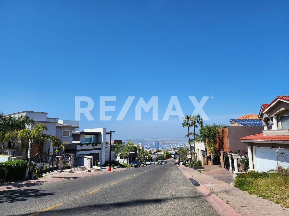 TERRENOS À VENDA EM CUMBRES DE JUÁREZ, TIJUANA, foto 1 de 9