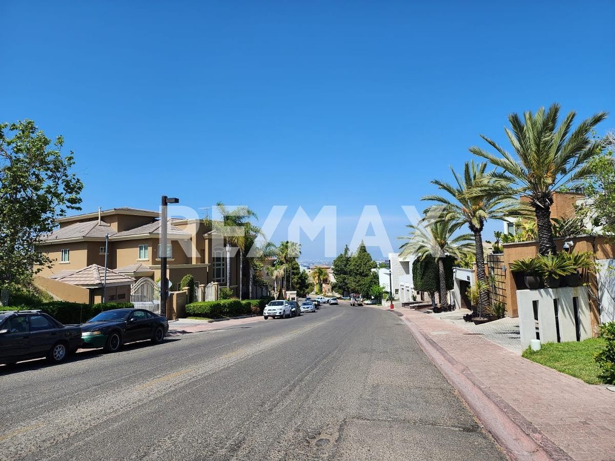 Lote em Cumbres de Juárez, Tijuana, foto 3 de 9