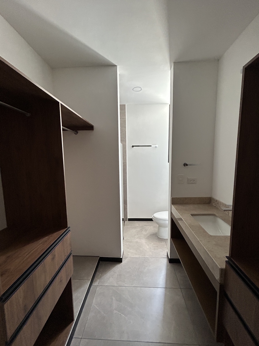 6 de 14: Baño Recámara Principal