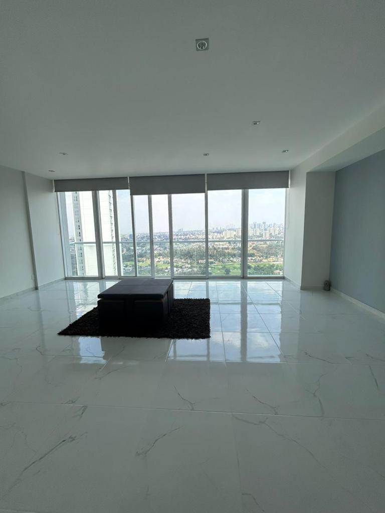 12, Avenida Vista Real, 001, Bosque Real, 52774 con 3 Recámaras, 3 Baños, 172 Metros Cuadrados y 2 Puestos de Estacionamiento 12, Avenida Vista Real, 001, Bosque Real, 52774 con 3 Recámaras, 3 Baños, 172 Metros Cuadrados y 2 Puestos de Estacionamiento