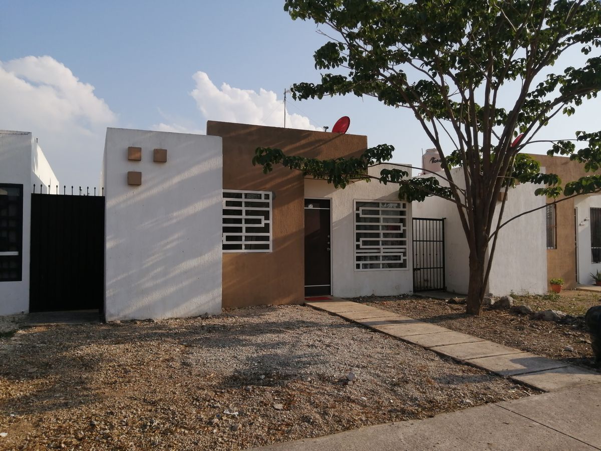 CASA SEMI AMUEBLADA EN RENTA EN LOS ALMENDROS 3 CIUDAD CAUCEL $4,500