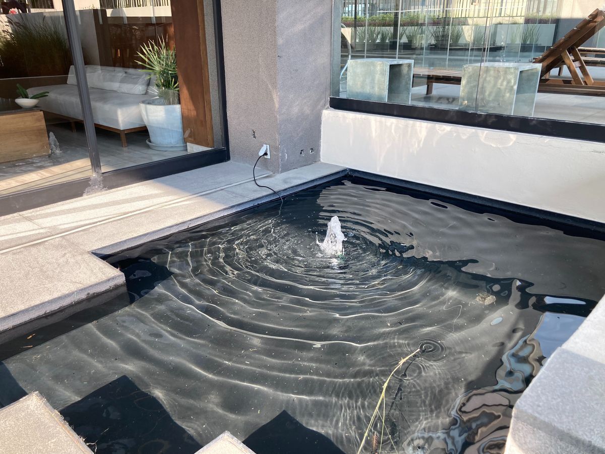 2 de 49: Enttrada al edificio