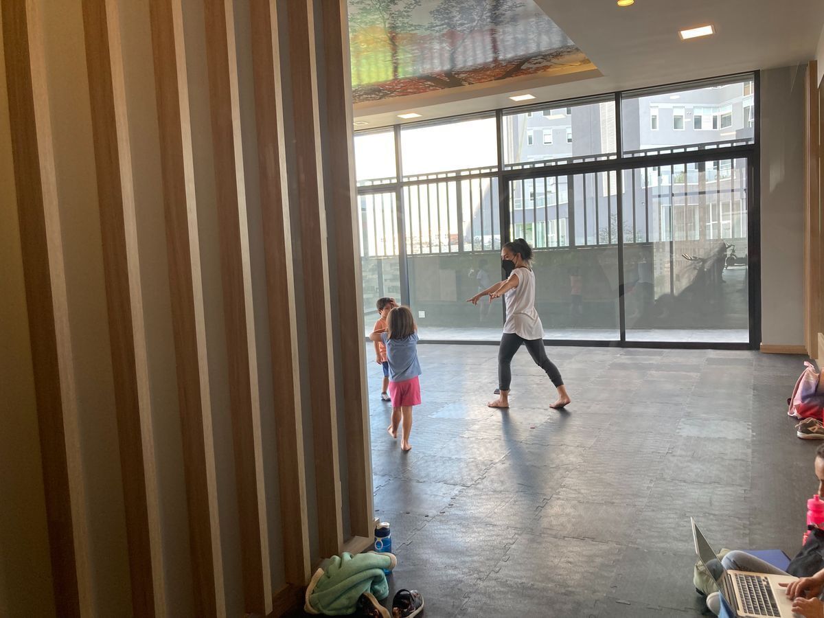 20 de 41: Salón extra para clases