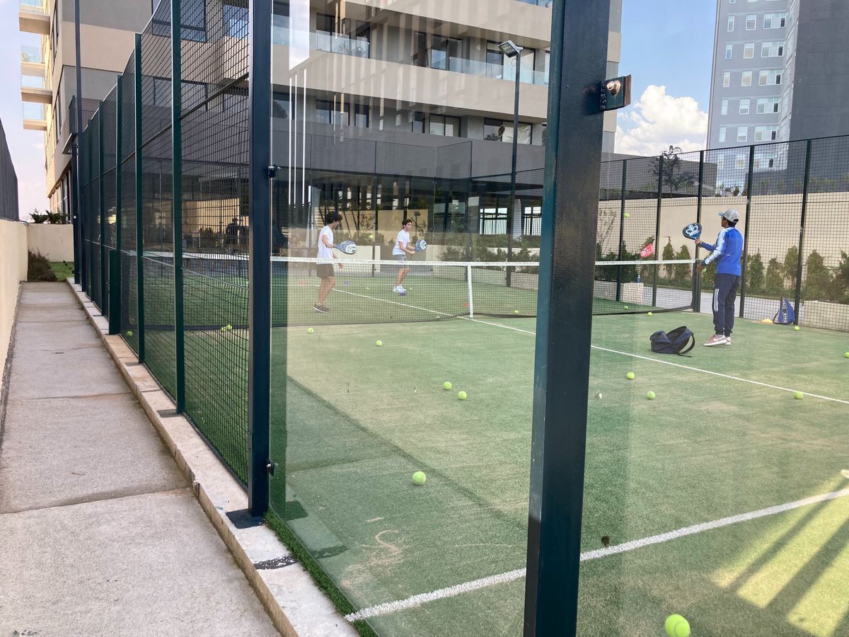 29 de 49: Cancha de paddle