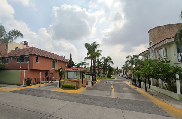 1 de 18: Casa en venta Coto La Castilla Chapalita Inn Zapopan