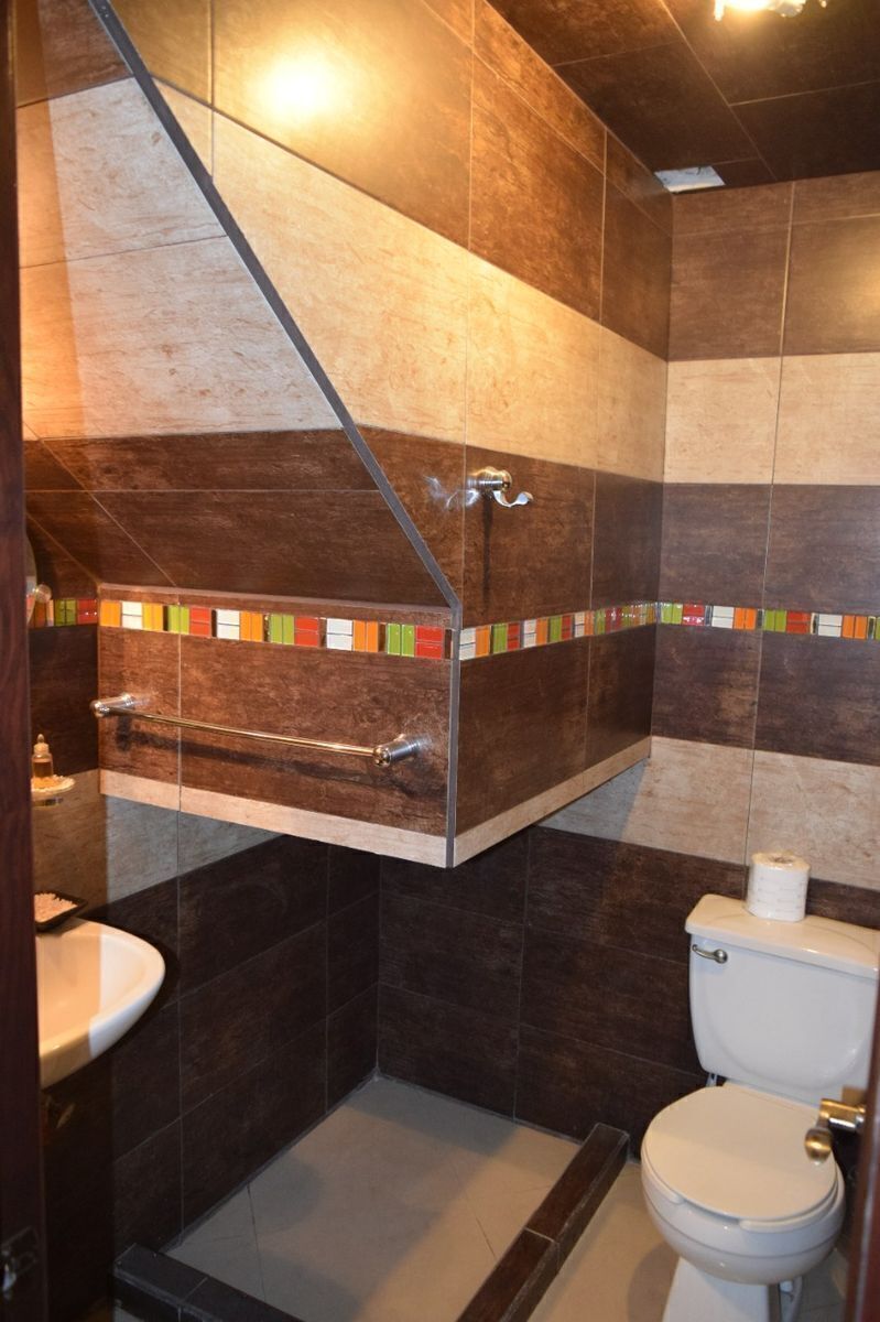10 de 14: Medio baño 