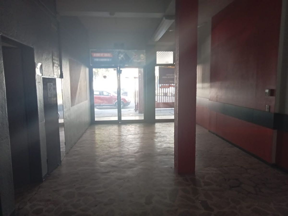 4 de 14: Local en renta 250 m2 zona centro Queretaro