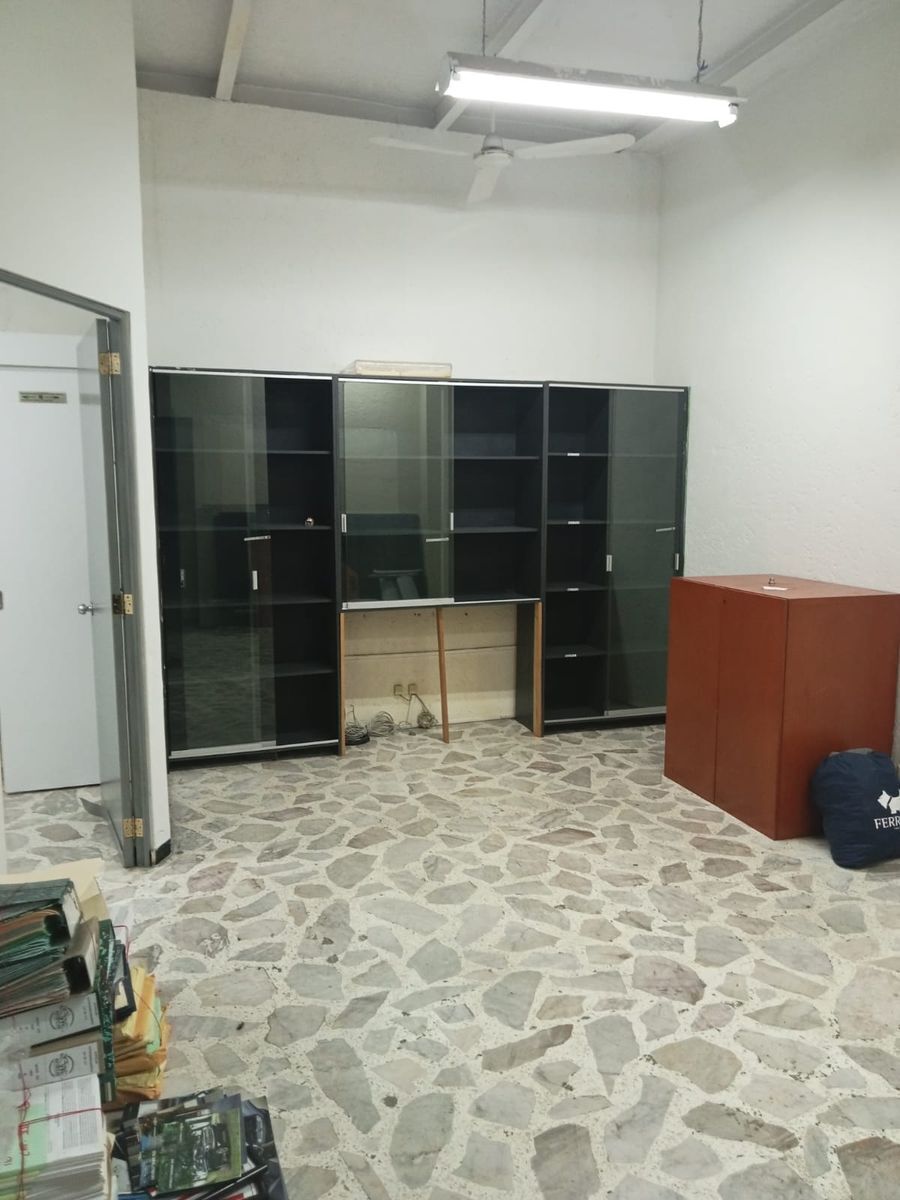9 de 14: Local en renta 250 m2 zona centro Queretaro