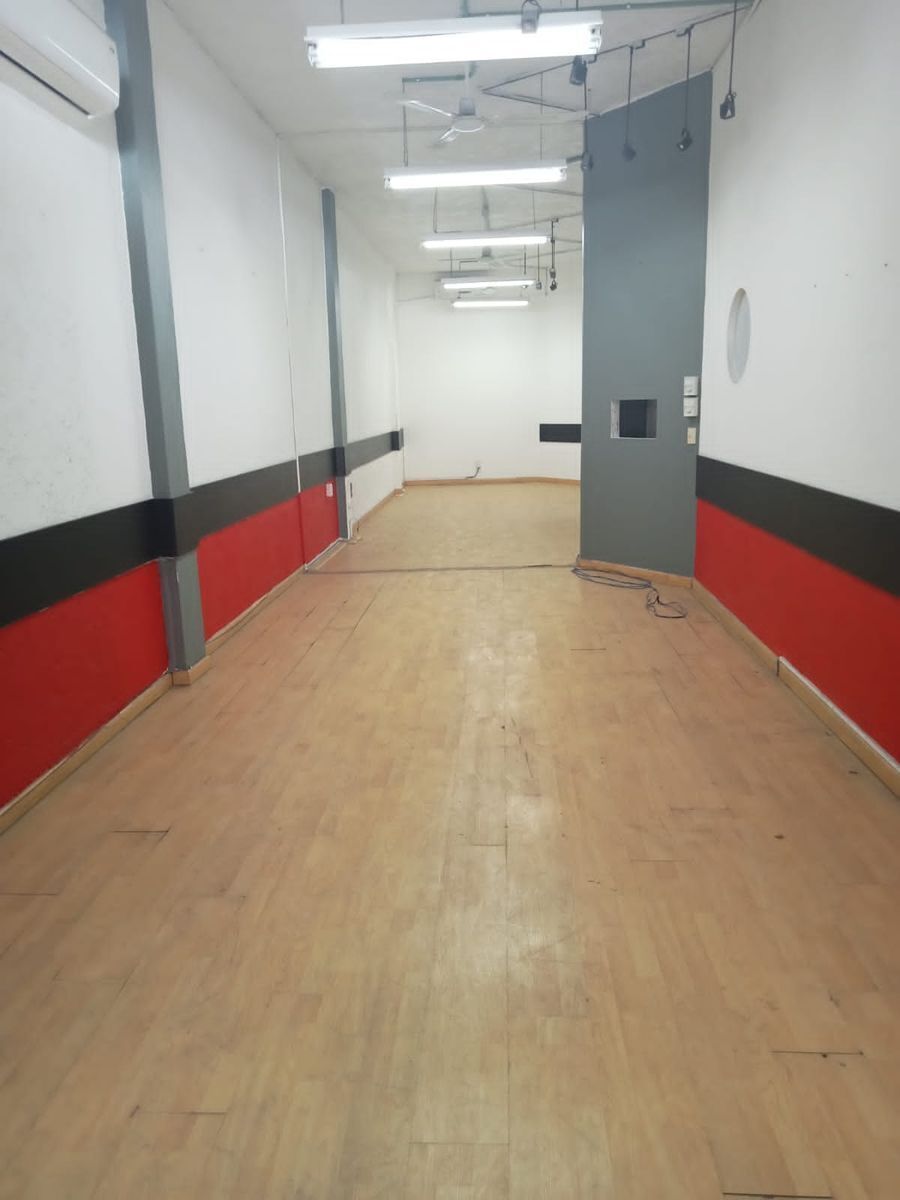 5 de 14: Local en renta 250 m2 zona centro Queretaro