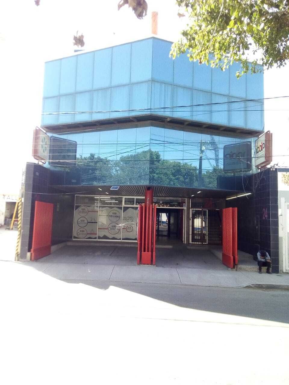 1 de 14: Local en renta 250 m2 zona centro Queretaro