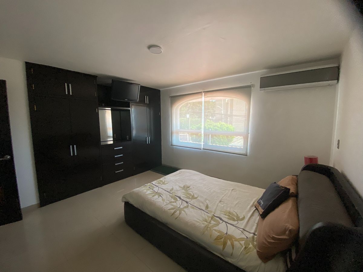 24 of 38: Recámara 2 