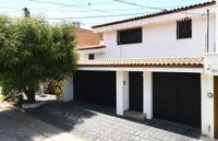 Casa en Venta Jardines de Guadalupe con Uso de Suelo Mixto, Ideal para edificio.