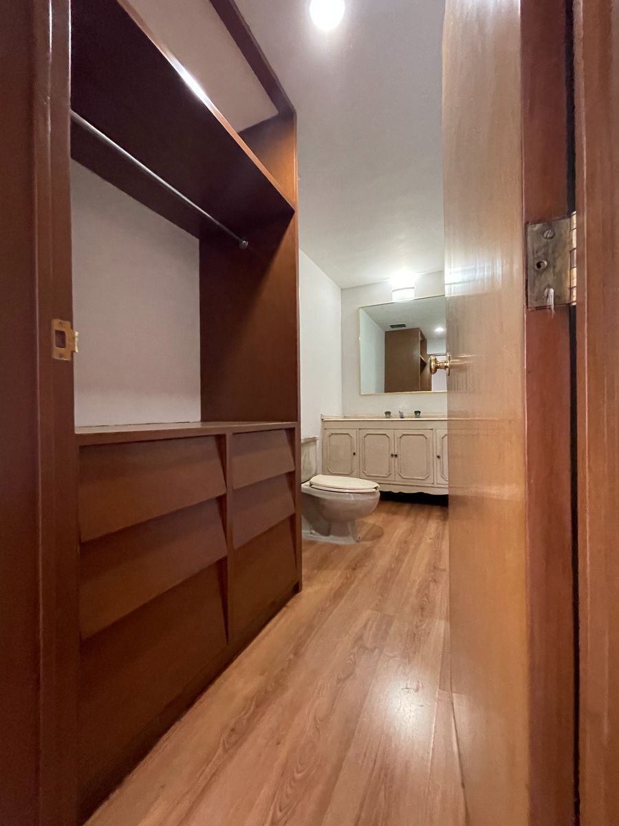 3 de 13: Baño privado