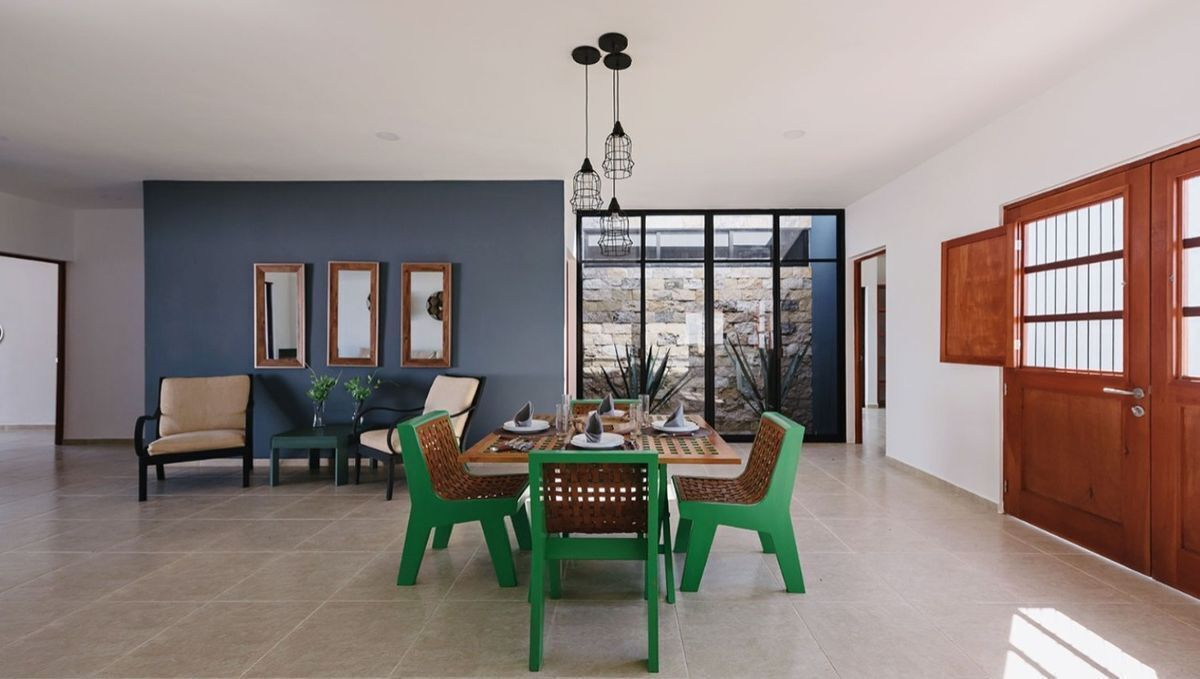 3 de 11: Sala y Comedor