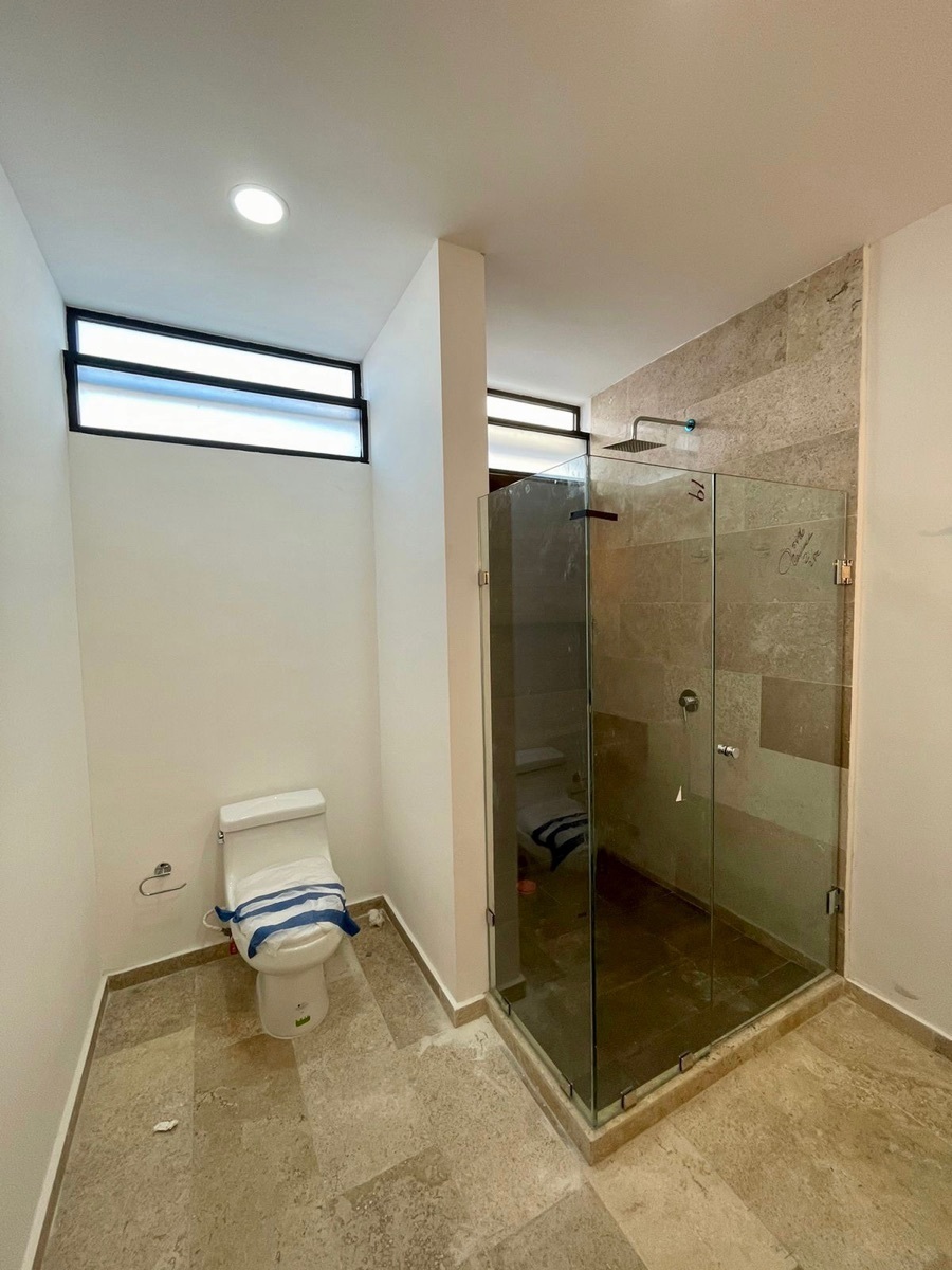 17 de 25: Baño Recámara Principal