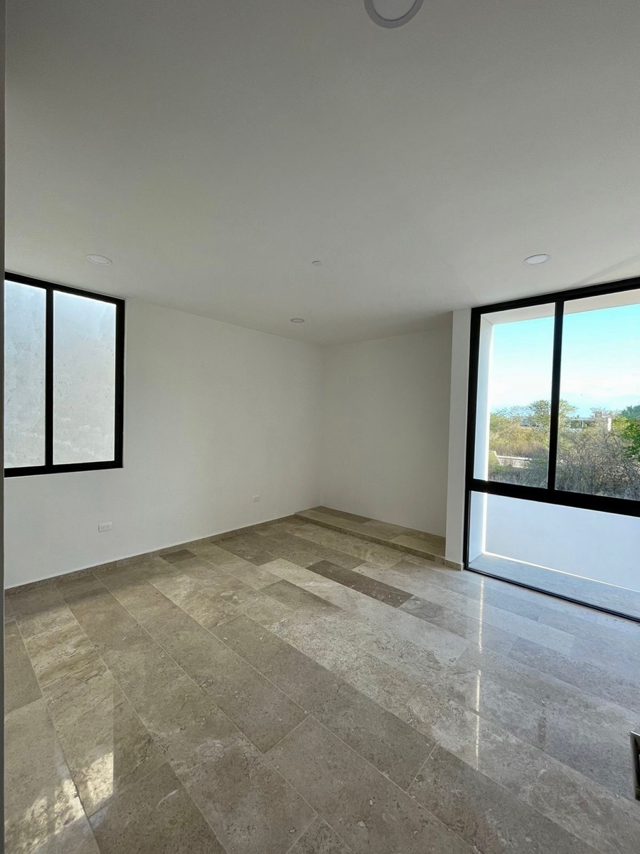 18 de 25: Recámara Secundaria en Planta Alta